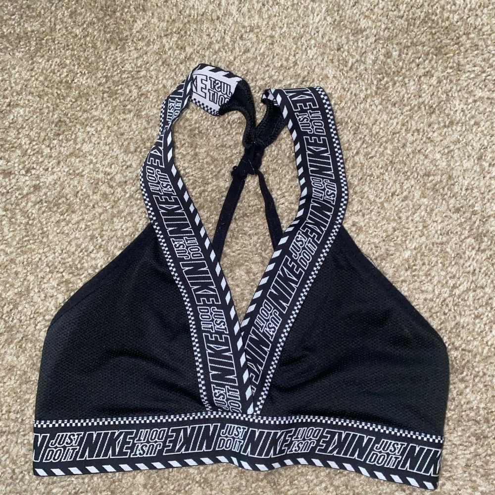 nike sports bra